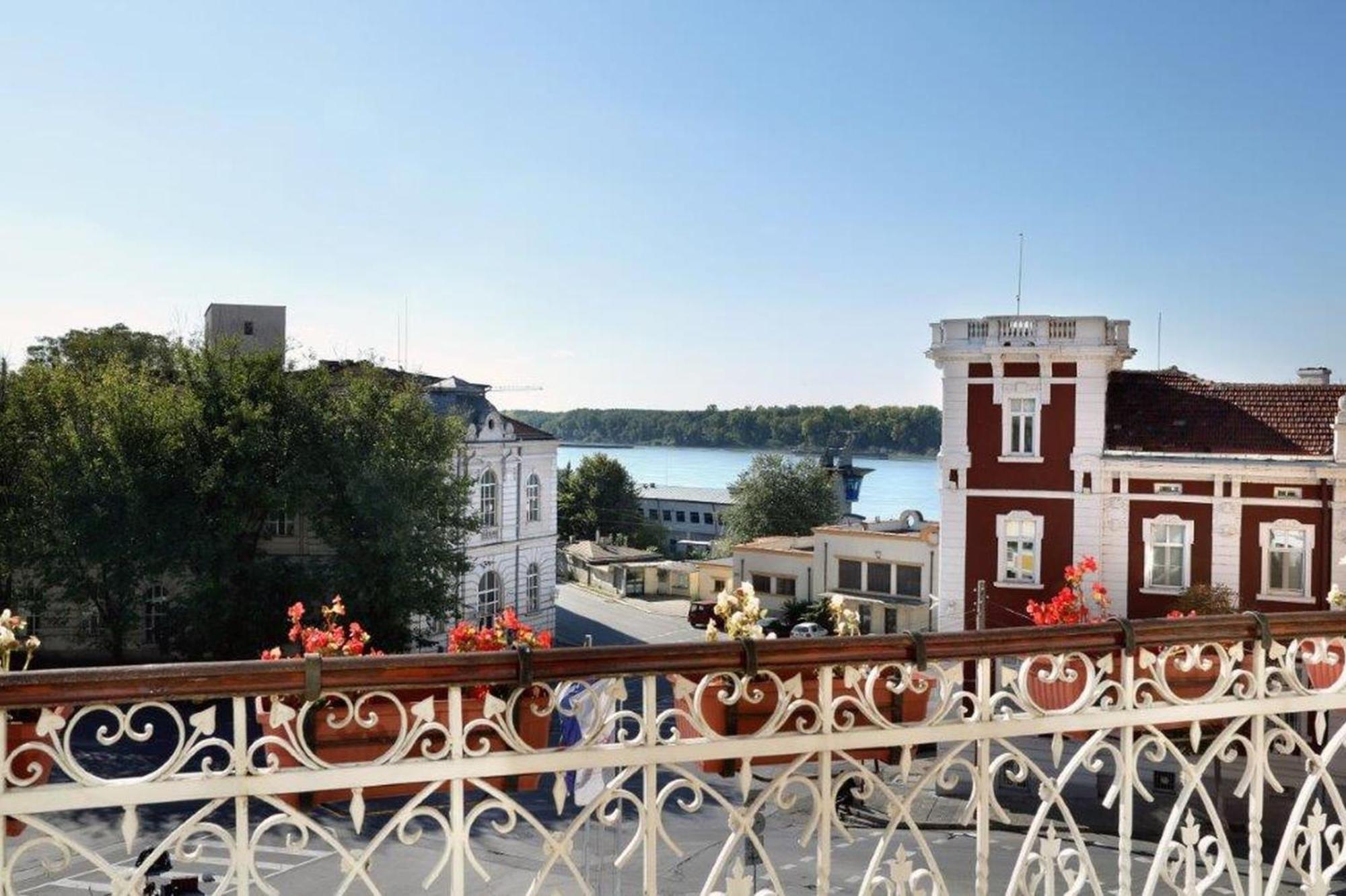 Hotel Anna Palace Ruse Exterior foto